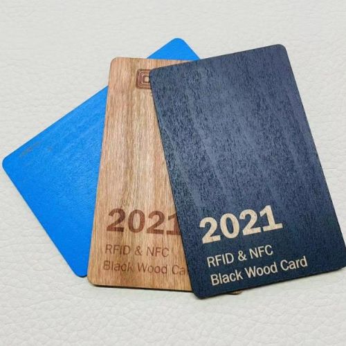 купити Дерев'яні та бамбукові NFC візитки